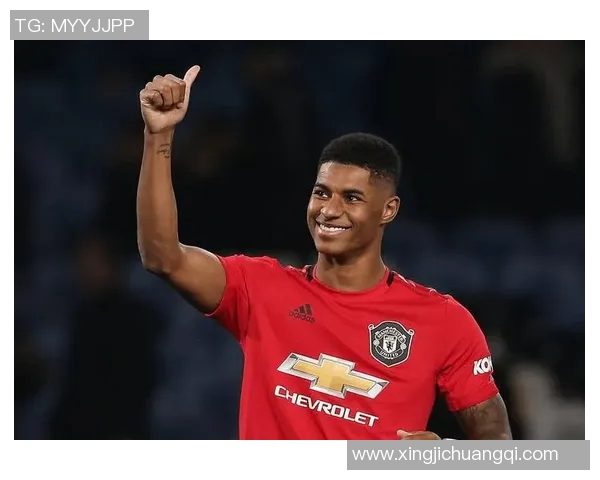 曼联最新引援!巴黎圣日耳曼球星加盟老特拉福德,球迷议论纷纷 曼联最新引援!巴黎圣日耳曼球星加盟老特拉福德,球迷议论纷纷